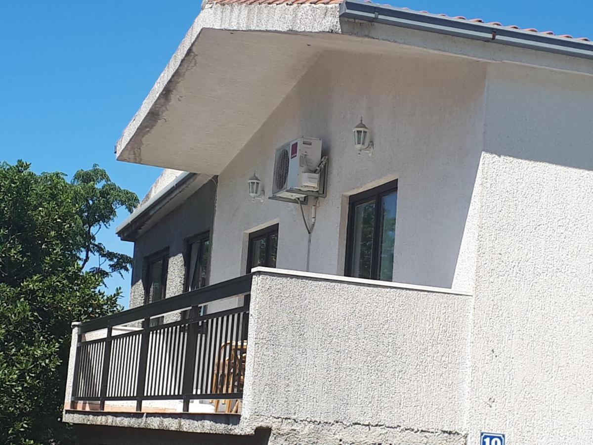 Apartman Emilio Baska Voda Exterior photo
