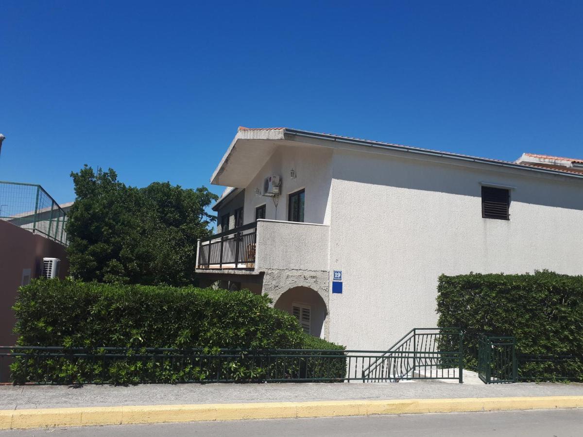 Apartman Emilio Baska Voda Exterior photo