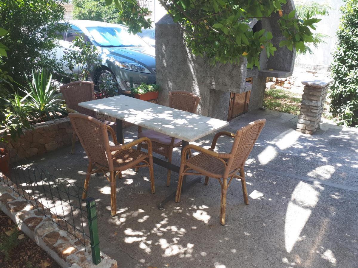 Apartman Emilio Baska Voda Exterior photo